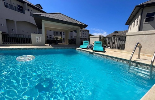 Reading Apartment | Vivid Dreams at C1/New Fab 2Bdrm/Gated/Pool/Gym