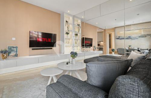 Cilandak Apartment | Discover Vivida by Kozystay: Family-Friendly Retreat in Cilandak
