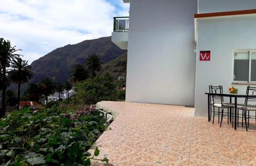 Valle Gran Rey House | Discover Vivienda Casa Mary: Family-Friendly Retreat