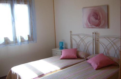 Alcanadre House | Pet-Friendly Retreat at Vivienda de uso turístico Fuente Vilda