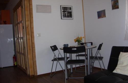 Alcanadre House | Pet-Friendly Retreat at Vivienda de uso turístico Fuente Vilda