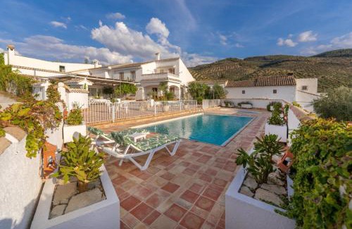 Sabariego House | Pet Friendly Retreat at Vivienda Rural Las Bartolas