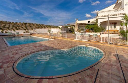 Sabariego House | Pet Friendly Retreat at Vivienda Rural Las Bartolas