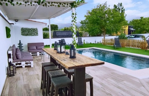 Cogollos de Guadix House | Relax at Vivienda Turistica "El Coberteras" with Pool & BBQ