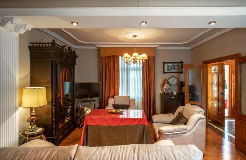 Baeza House | Discover Vivienda Turística Rural Mari Carmen: Pet-Friendly Escape