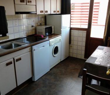 Villarcayo Apartment | Family-Friendly Vivienda with WiFi and High Guest Rating