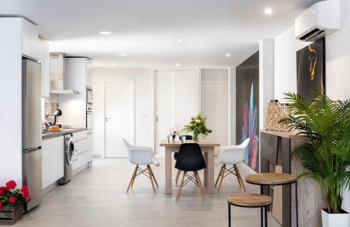 Andujar Apartment | Guest Favorite: Quivir Fleming with Breakfast & Child Care