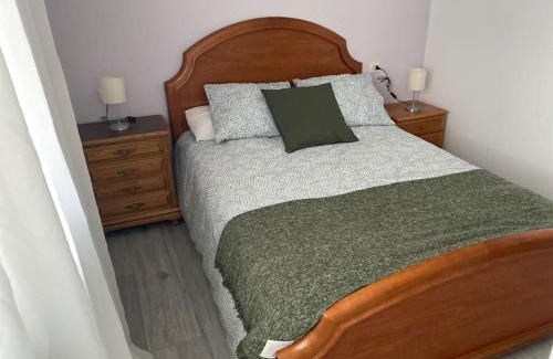 Fazouro Apartment | Pet-Friendly Oceanfront Retreat at Viviendas uso turístico REME I