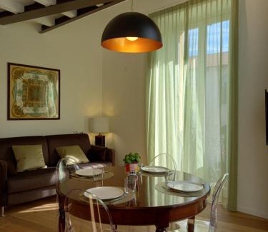 Cernusco sul Naviglio Apartment | Discover Vivila - Ca' Foulard: 4-Star Family Retreat