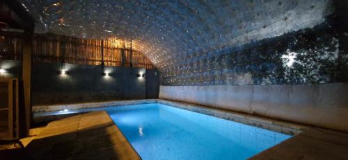 Villa Carlos Paz Cabin | UNICA Casa Centro: Lakefront Retreat with Heated Pool