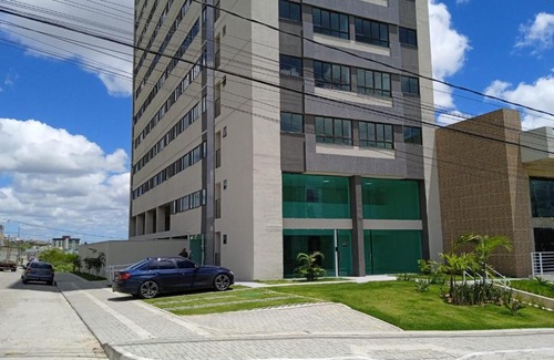 Caruaru Apartment | Inviting Stay at Vizinho ao Shopping Caruaru with Ocean View