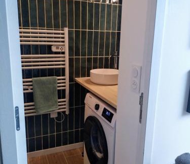 Languidic Apartment | Family-Friendly VKLS 4 Appartement T2 for Memorable Stays