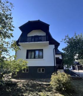 Eremitu Apartment | Family-Friendly Escape at Vlads Place with Hot Tub Access