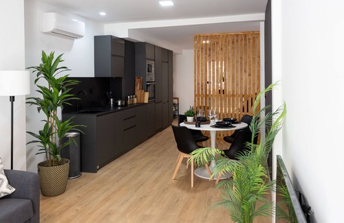 Camins al Grau Apartment | Modern Studio Apartment Steps from Marina Harbor