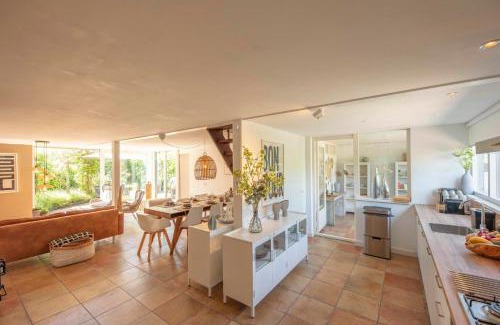 Ouddorp House | Oceanfront Vlier 9 - Klepperstee Ouddorp: Pet-Friendly Retreat
