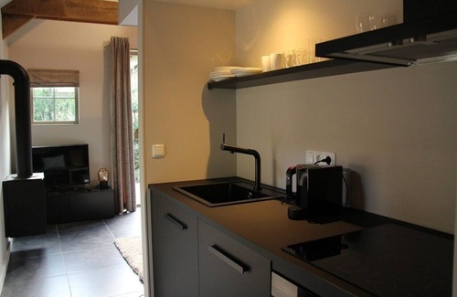 Ermelo Resort | Vlindervallei Studio: Oceanfront Retreat with Spa & Kitchen