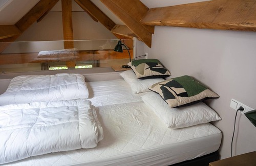 Ermelo Resort | Vlindervallei Studio: Oceanfront Retreat with Spa & Kitchen