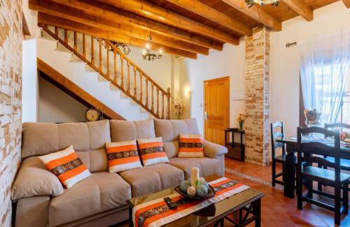 Villamanrique de la Condesa Apartment | Relax at vll Vivienda Rural Near Doñana National Park