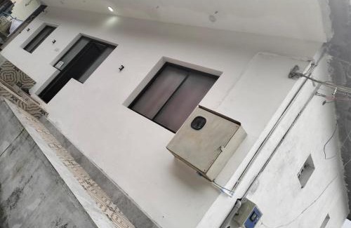 Valparai House | Budget-Friendly VLP Home Stays with Pet and Child Amenities