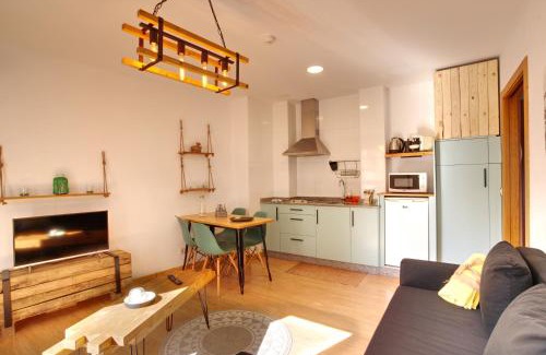 Santiago de Compostela Apartment | Top-Rated VM Apartamentos Turísticos for Family & Pets