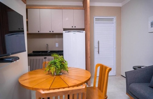 Camocim Apartment | Exceptional VM Flat Residence: Family-Friendly with Kitchen