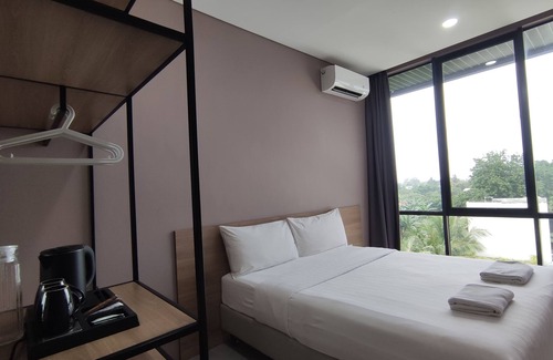 Tangerang Hotel | Budget-Friendly VNC Alam Sutera with Pool & Breakfast