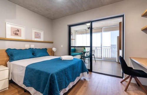 Bom Retiro Apartment | Inviting VO13 Apartment with Pool in Bom Retiro