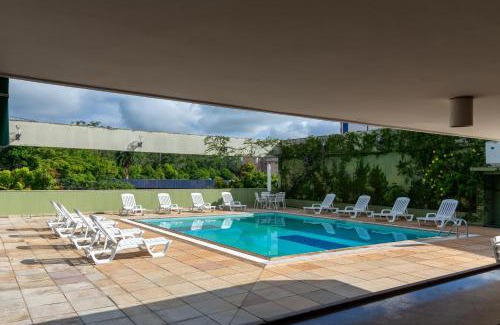 Caxambu Hotel | Relaxing VOA Hotel União with Ocean View and Pool Access