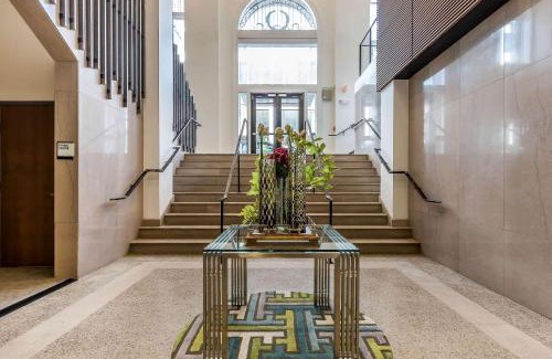 Downtown Memphis Hotel | Enjoy Comfort at Hotel Napoleon Memphis - Pet Friendly Stay