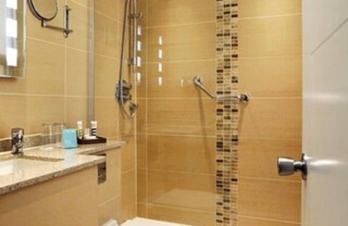 Willian Hotel | Relax at Letchworth Hall: 4-Star Stay with Spa & Pool