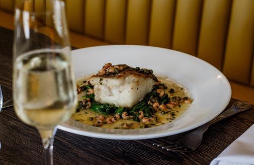 Haslemere Hotel | Relaxing Escape at voco Lythe Hill Hotel & Spa, IHG