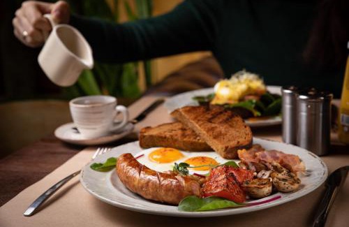 Haslemere Hotel | Relaxing Escape at voco Lythe Hill Hotel & Spa, IHG