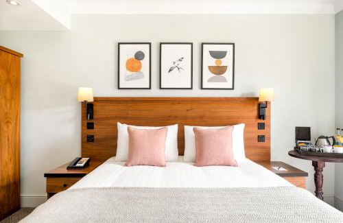 Haslemere Hotel | Relaxing Escape at voco Lythe Hill Hotel & Spa, IHG