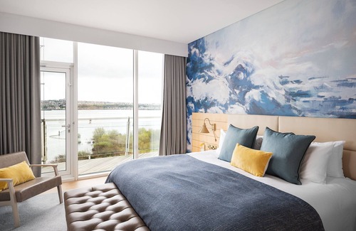 Butetown Hotel | Discover voco St David's Cardiff: A 5-Star Getaway