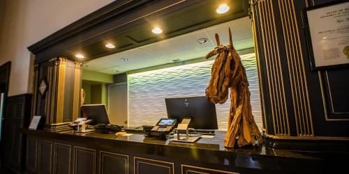 Columbia Hotel | Discover voco The Tiger Hotel: Poolside Retreat in Columbia
