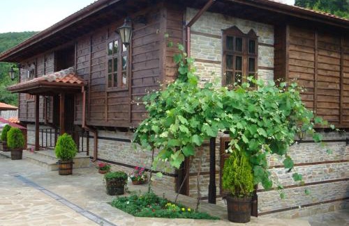 Katunishte House | Eco-Friendly Voevodski Complex: Rated 9/10 with Breakfast