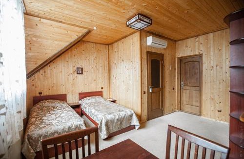 Turya Paseka Resort | Pet-Friendly Voevodyno Resort with Spa & Pool Amenities