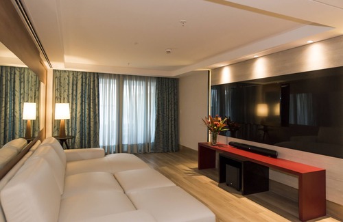 Ponta Negra Hotel | Indulge at Vogal Beach Hotel & Spa - 5-Star Ocean Retreat