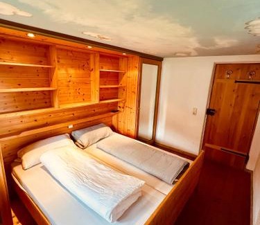 Egling Apartment | Welcoming Vogelbauer Einliegerwohnung: Family-Friendly Retreat