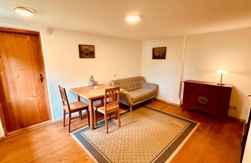 Egling Apartment | Welcoming Vogelbauer Einliegerwohnung: Family-Friendly Retreat
