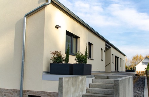Herbolzheim Apartment | Vogesenblick: Family-Friendly Retreat with Kitchen Access