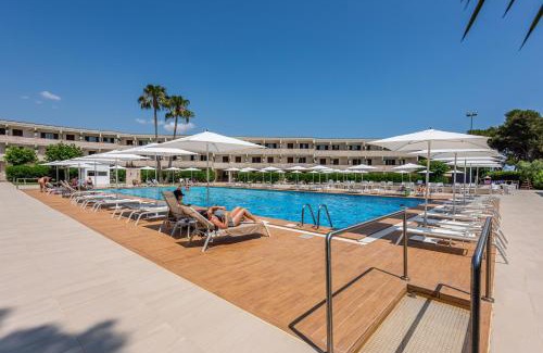 Conca Specchiulla Resort | Discover VOI Daniela Essentia: Beachfront Bliss Awaits