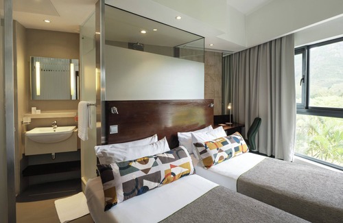 Bagatelle Hotel | Discover Voila Bagatelle: Family-Friendly with Spa Access