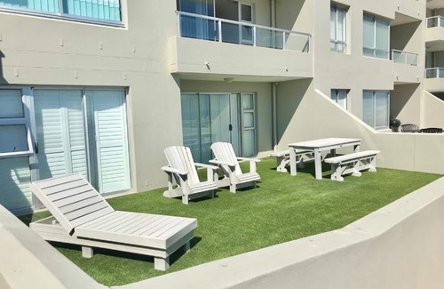 Bloubergstrand Apartment | Oceanfront Bliss at Voir la Mer - Blouberg Beach