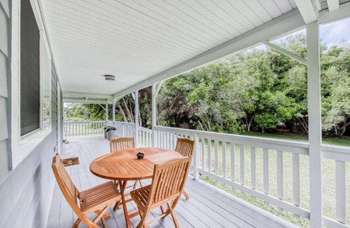 Volcano House | Relax at Volcano Cottage - Rated 8.3/10 & Family-Friendly