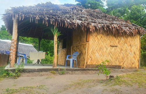 Tanna Island Bed & Breakfast | Paradise Bungalows on Volcano Island with Amazing Amenities