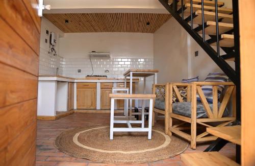 Ruhengeri House | Inviting Volcano View: Rated 9/10 with Family-Friendly Amenities