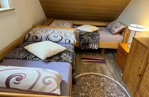 Volkach Apartment | Volkach near highway A3/room 2 beds/bathroom