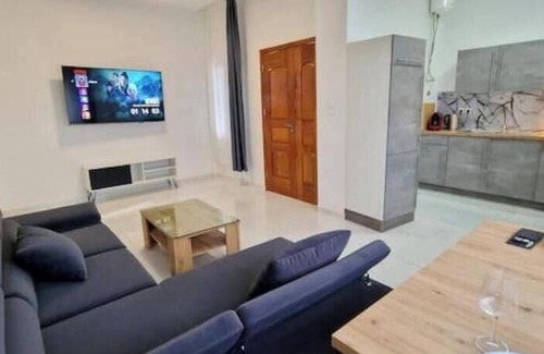 Lome Apartment | Voltiges.