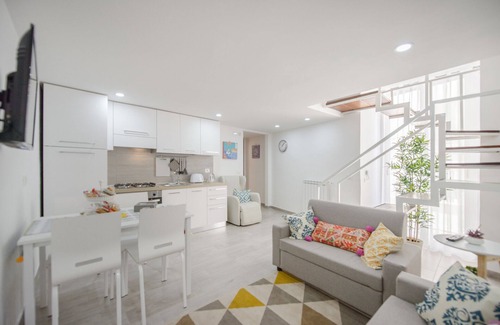 Vomero Apartment | Convenient Hotel Bijou Miranda Near Metro, Dining & Shopping